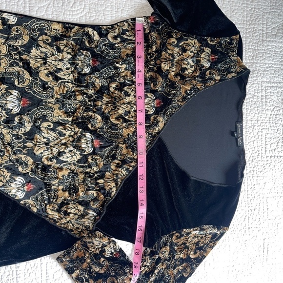 velvet Y2K blouse - Picture 6 of 6